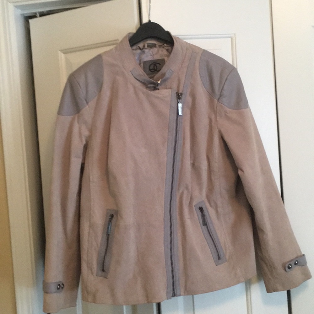 Queen Collection leather jacket